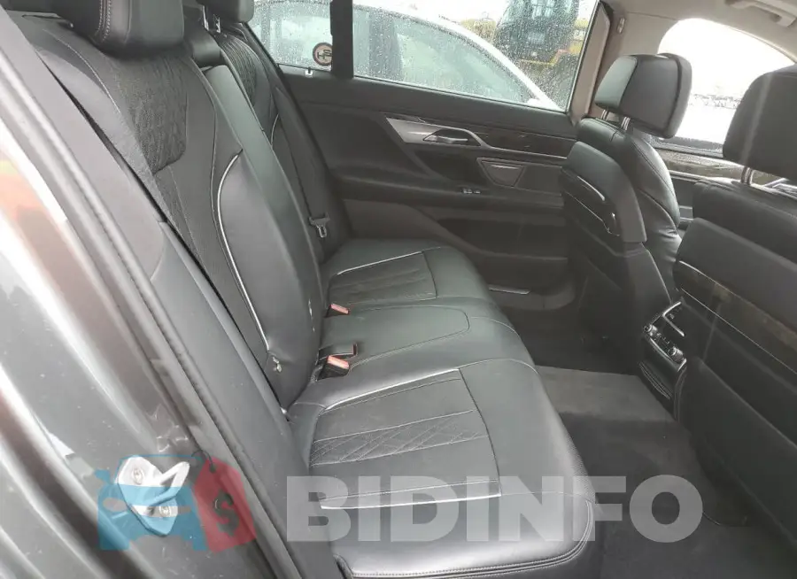 WBA7F2C59GG417664 Photo# 10