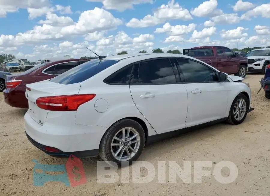 1FADP3F20GL245385 Photo# 3