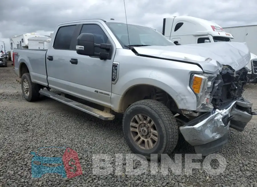 1FT8W3BT2HEF39552 Photo# 4