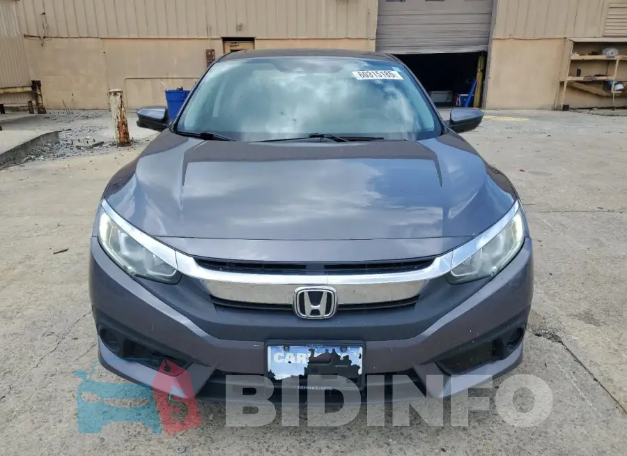 19XFC2F82GE058462 Photo# 5