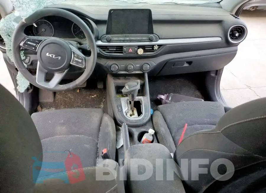3KPF24AD2PE612876 Photo# 8