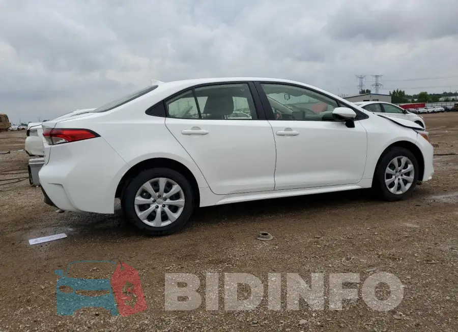 JTDBCMFE8S3072043 Photo# 3