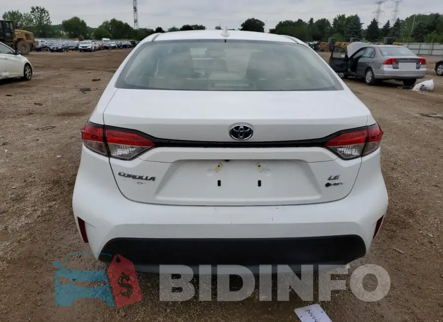 JTDBCMFE8S3072043 Photo# 6