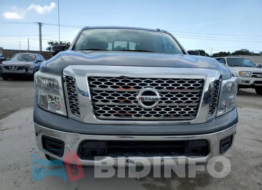 1N6AA1E60JN511083 Photo# 5