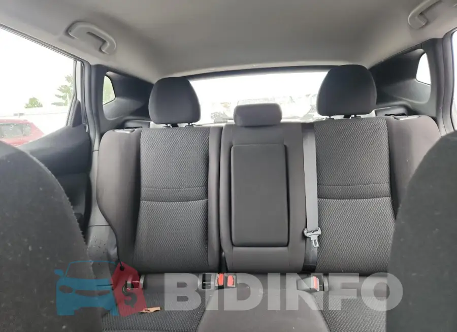 JN1BJ1CP5JW151017 Photo# 10