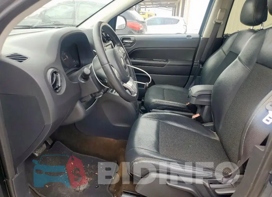 1C4NJCBA2GD652289 Photo# 7