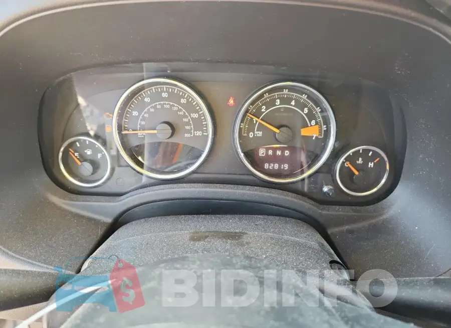 1C4NJDEB3HD128676 Photo# 9