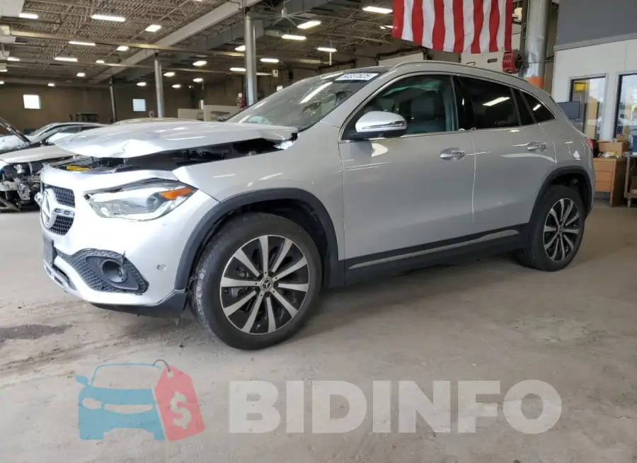 W1N4N4HB6NJ398986 Photo# 1