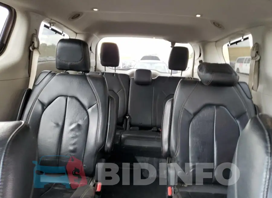 2C4RC1BG1HR576017 Photo# 10