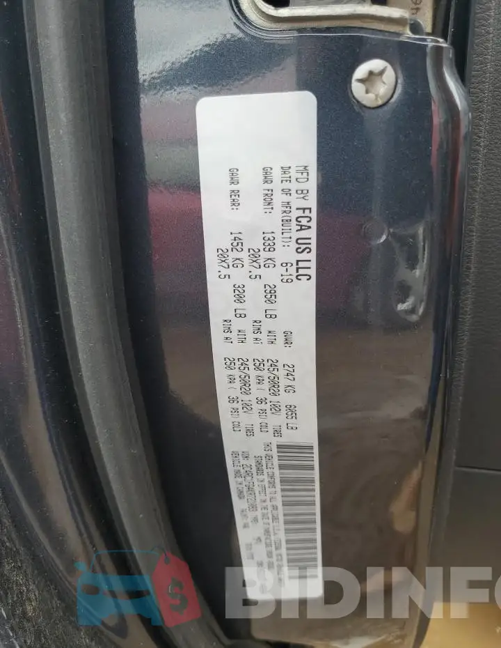 2C4RC1FG4KR721083 Photo# 13