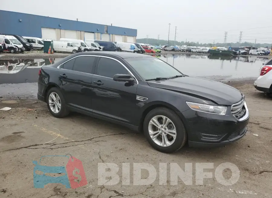 1FAHP2E83JG140745 Photo# 4