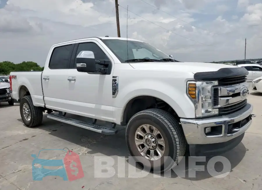 1FT7W2B63JEB81111 Photo# 4