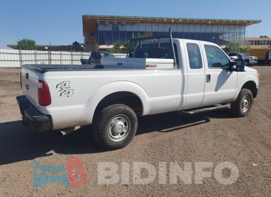 1FT7X2B68GED27489 Photo# 3