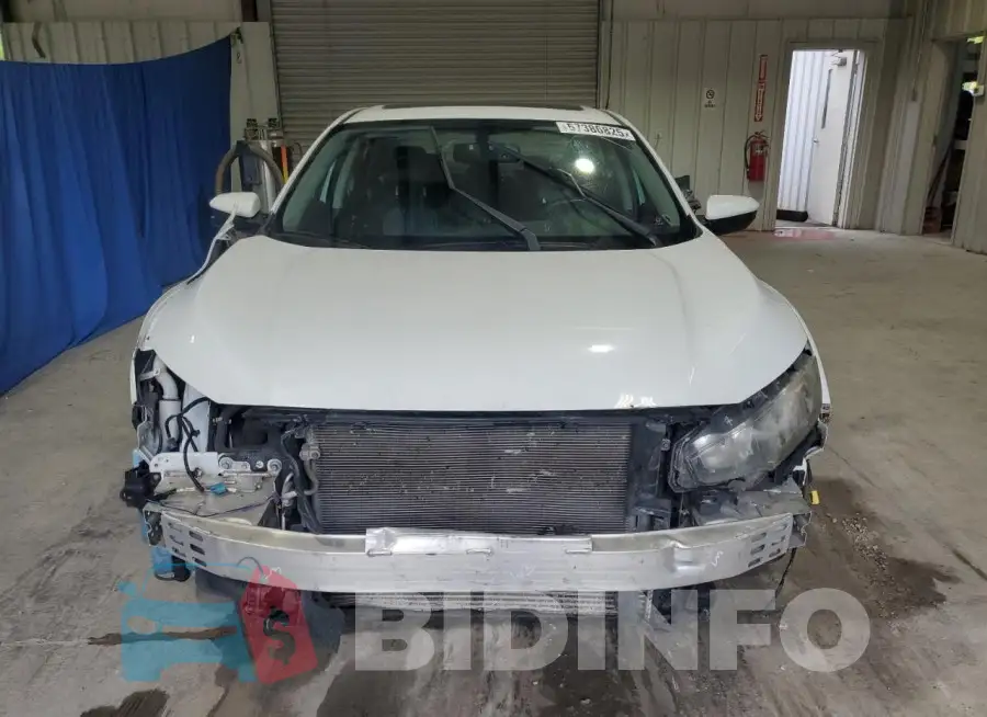 19XFC1F77GE206607 Photo# 5