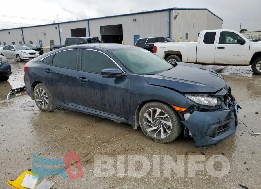 19XFC2F77HE079980 Photo# 4