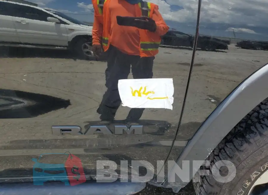 1C6SRFLT9NN206474 Photo# 12