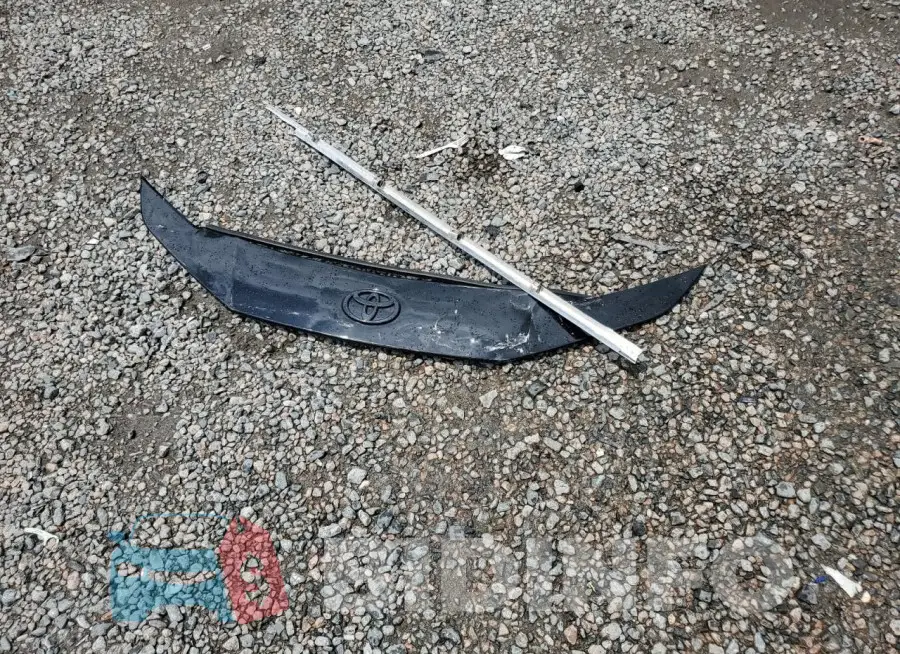 4T1DAACKXSU128111 Photo# 12