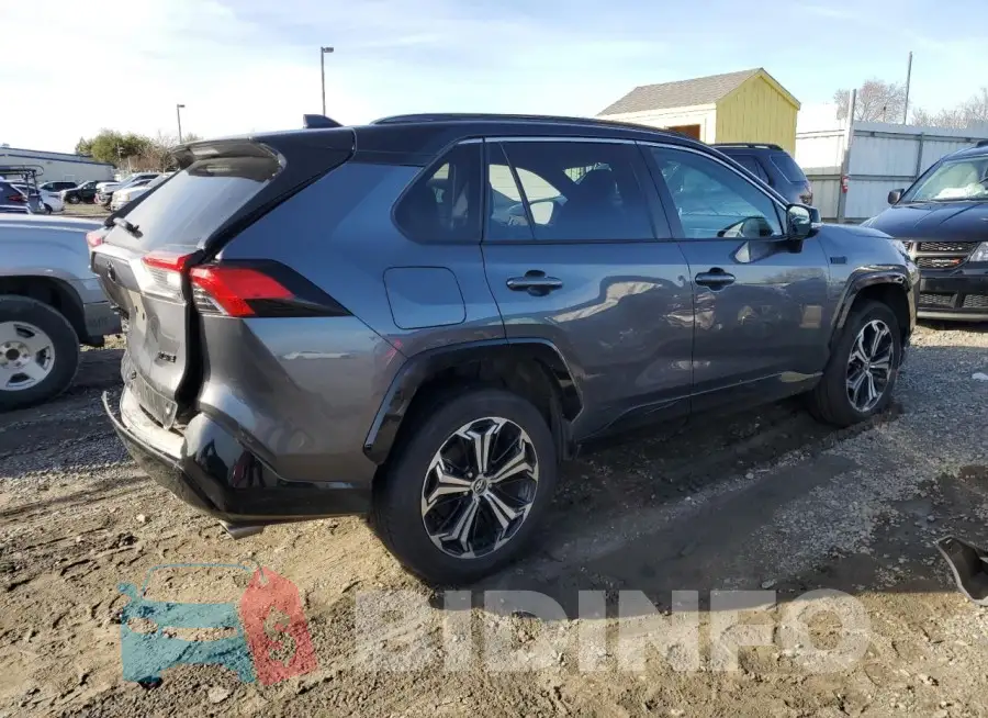 JTMEB3FV1MD028733 Photo# 3