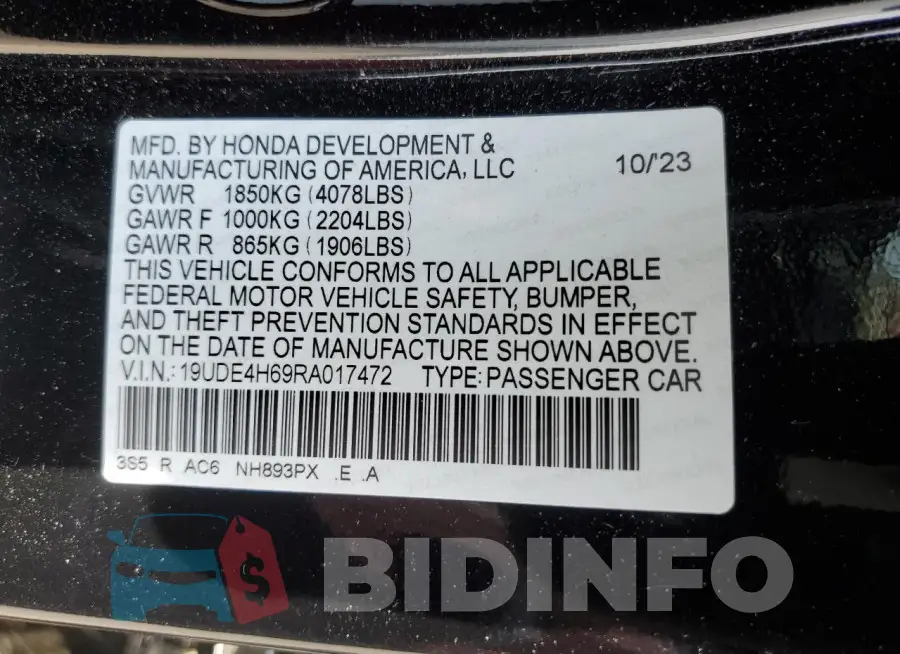 19UDE4H69RA017472 Photo# 12