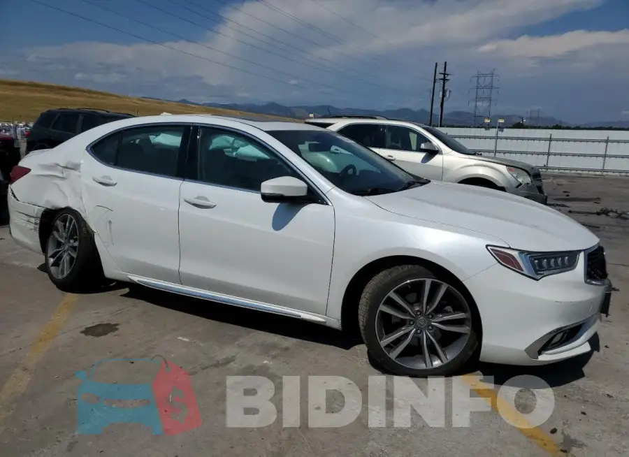 19UUB3F81KA003384 Photo# 4