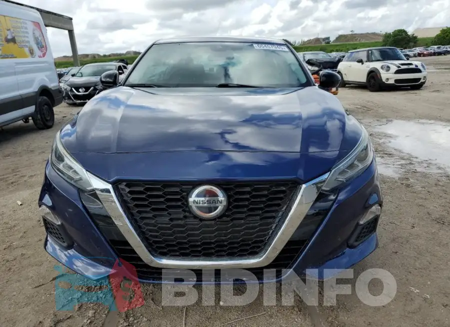1N4BL4CV1LC165532 Photo# 5