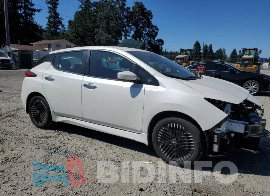 1N4CZ1CV6PC552195 Photo# 4
