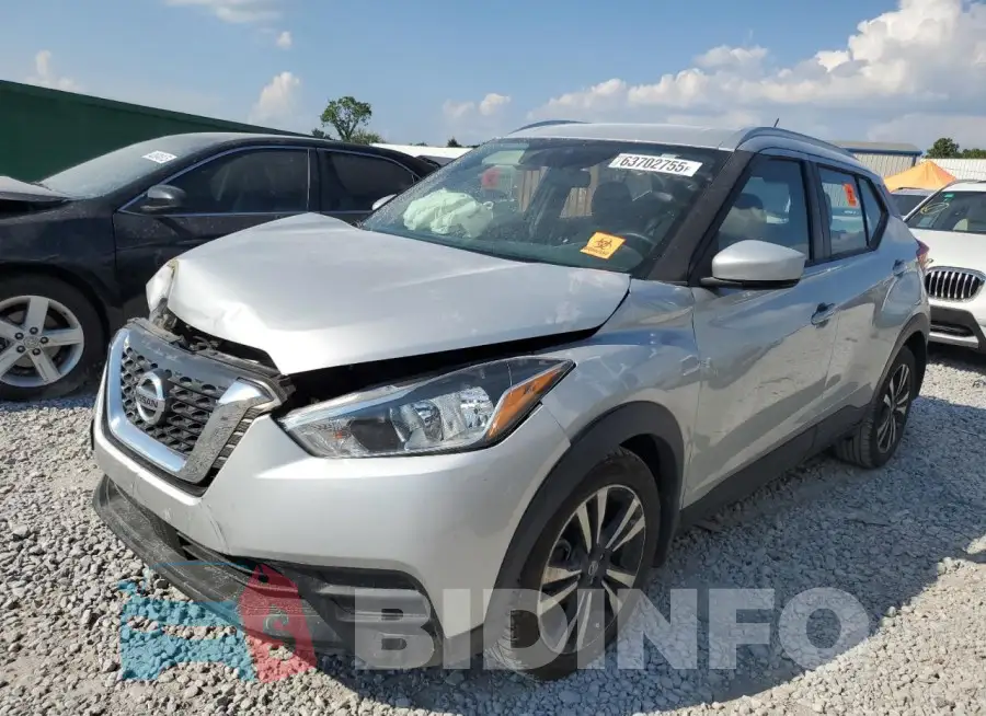 3N1CP5CV3LL570968 Photo# 1