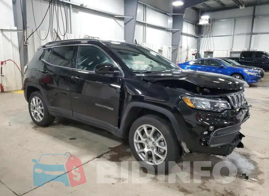 3C4NJDFN4RT169614 Photo# 4