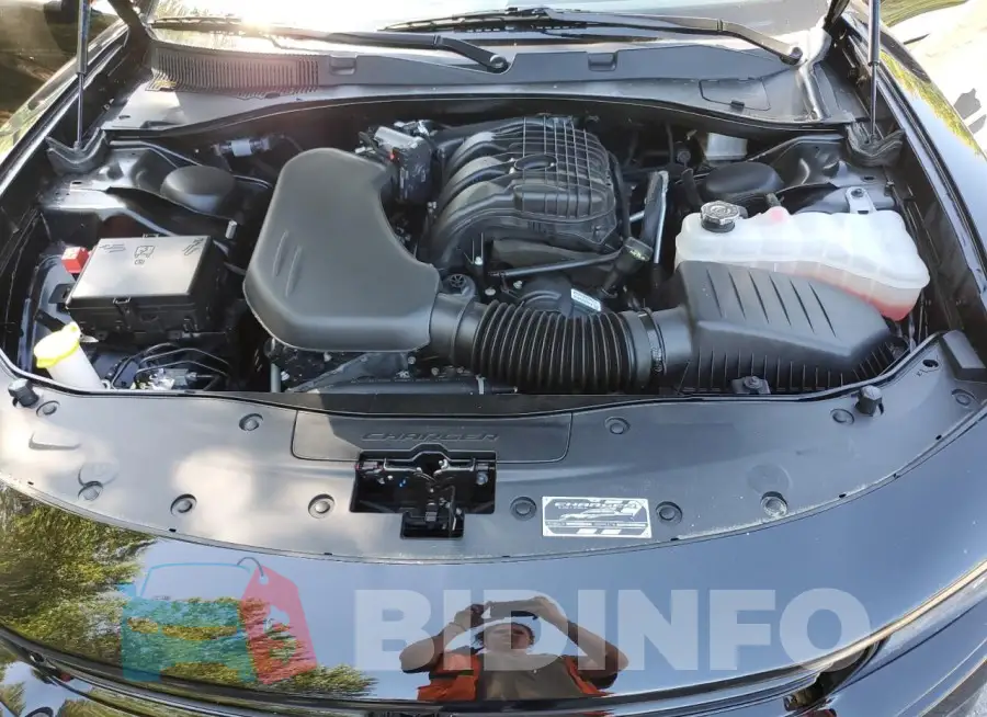 2C3CDXBG2PH674827 Photo# 11