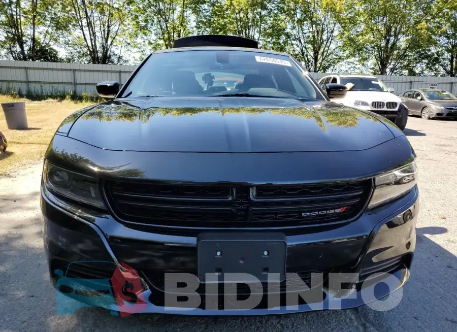 2C3CDXBG2PH674827 Photo# 5