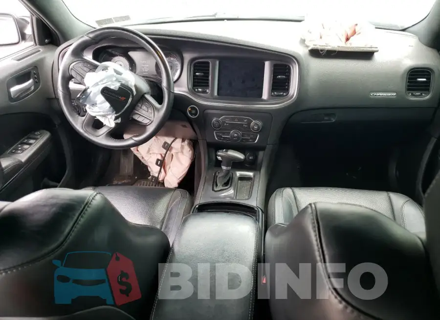 2C3CDXJG6HH541555 Photo# 8