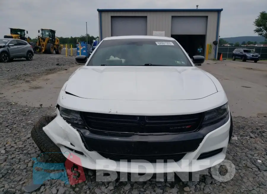 2C3CDXJG6HH541555 Photo# 5