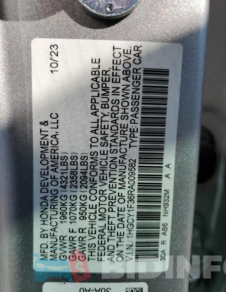 1HGCY1F36RA009582 Photo# 12
