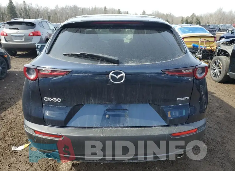3MVDMACL0MM220998 Photo# 6