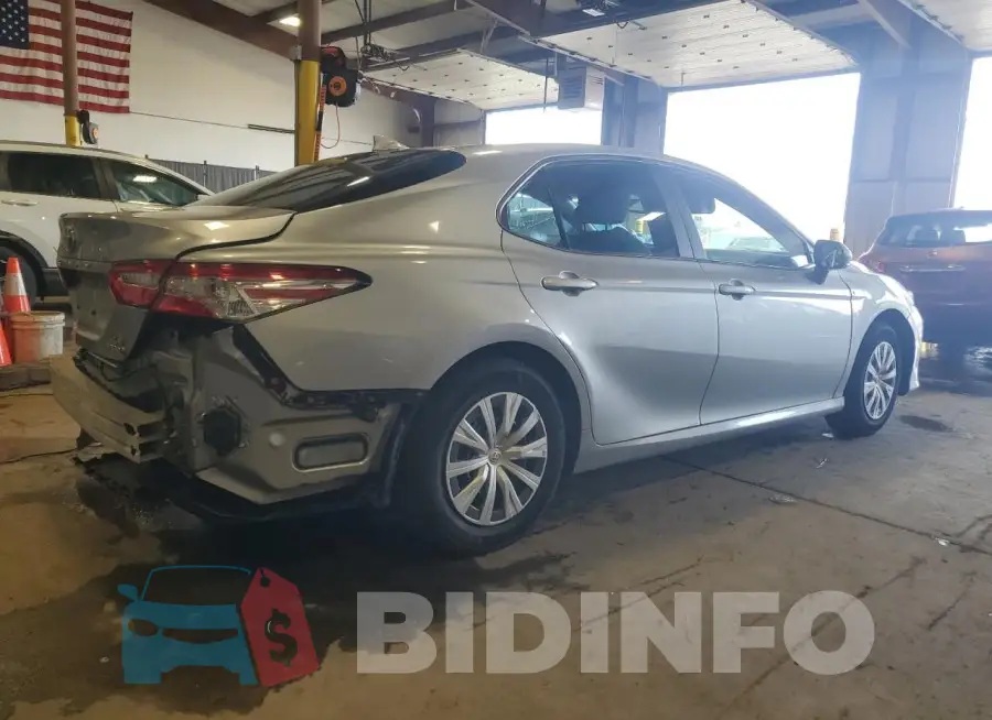 4T1B31HK5KU512808 Photo# 3