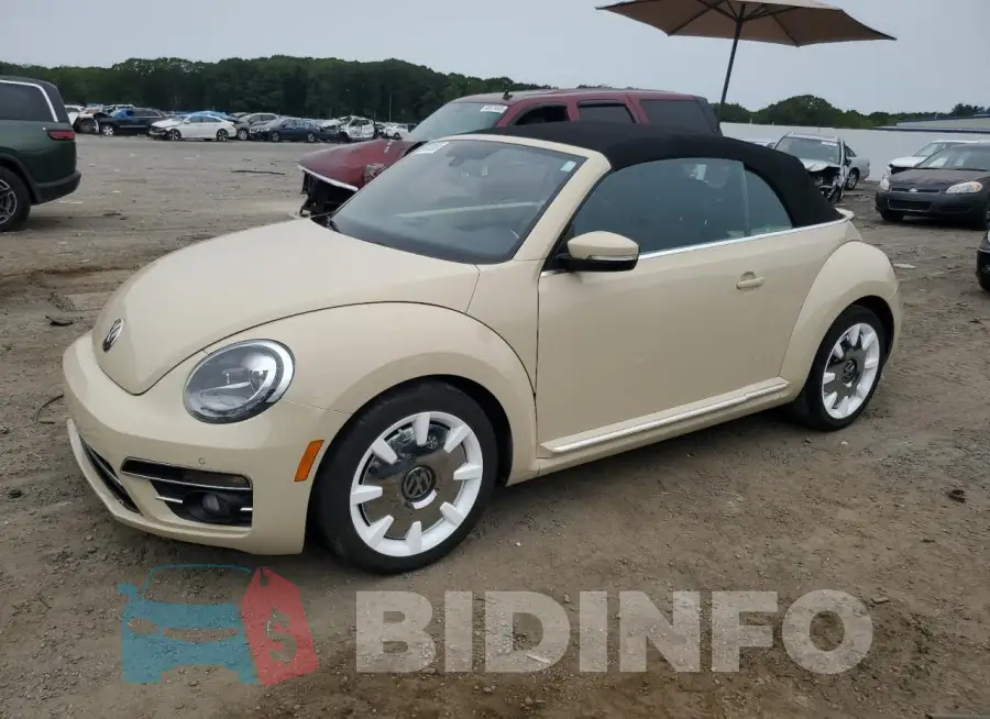3VW5DAAT7KM508942 Photo# 1