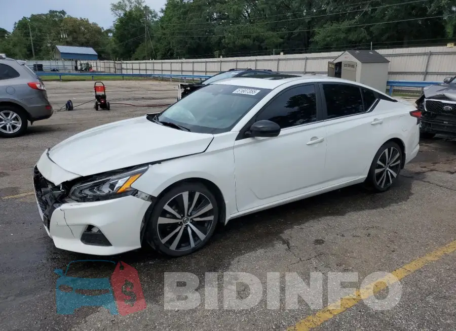 1N4BL4CV6LN309192 Photo# 1