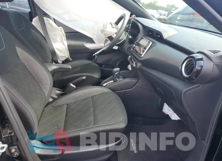 3N1CP5CV3LL515114 Photo# 7