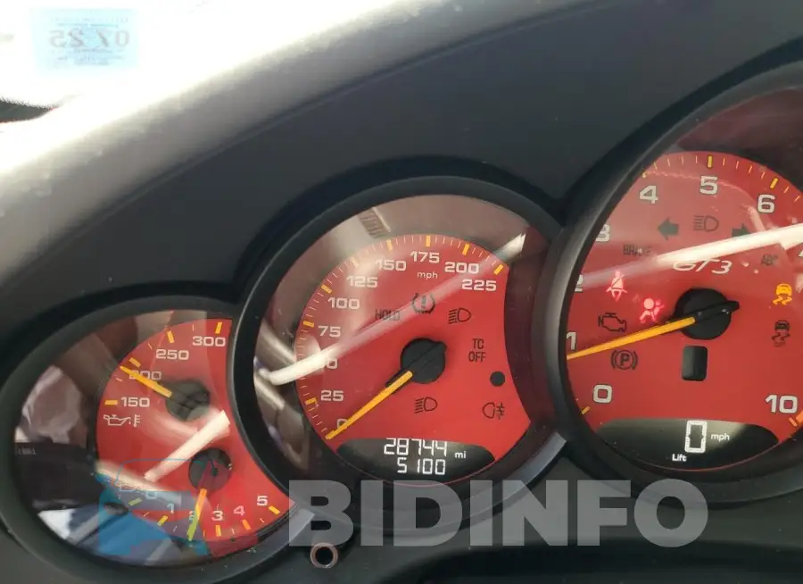 WP0AC2A90JS175147 Photo# 9