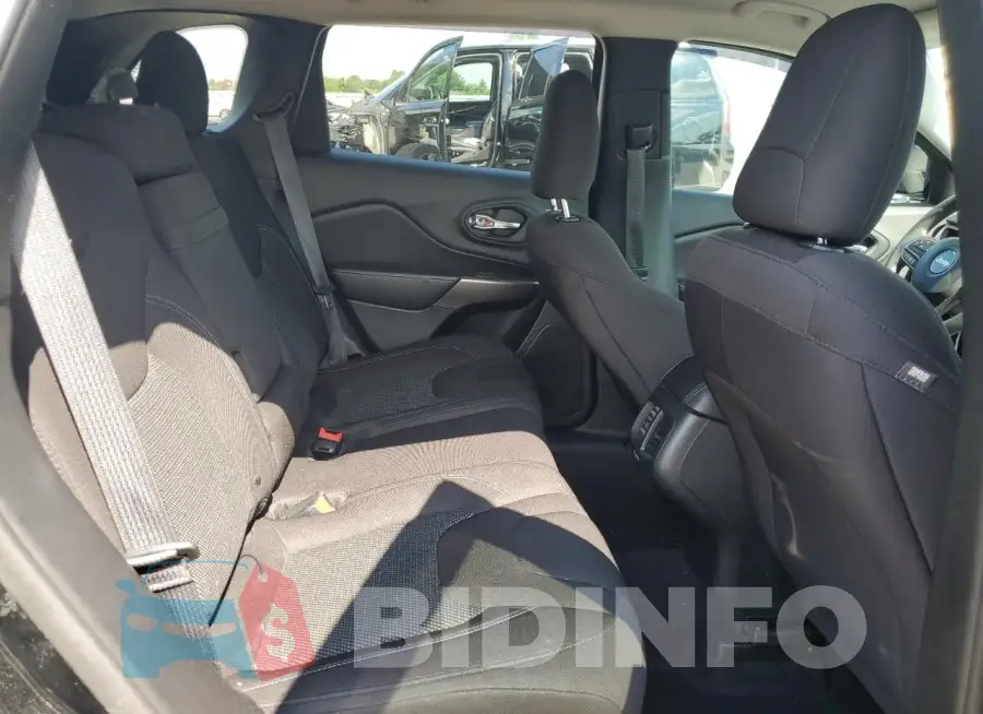 1C4PJLCB0KD387655 Photo# 11