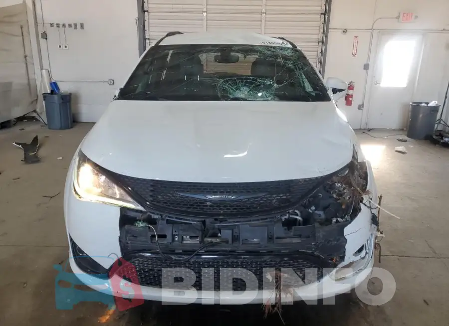 2C4RC1EG0LR287084 Photo# 5