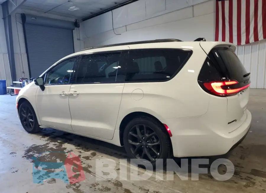2C4RC1GG7SR525458 Photo# 2