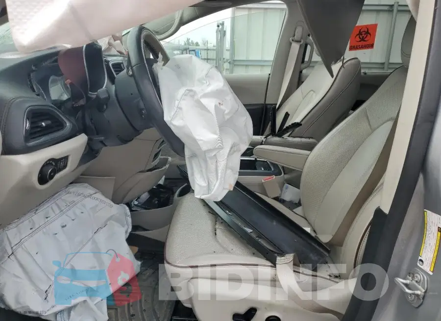 2C4RC1GGXJR171627 Photo# 7