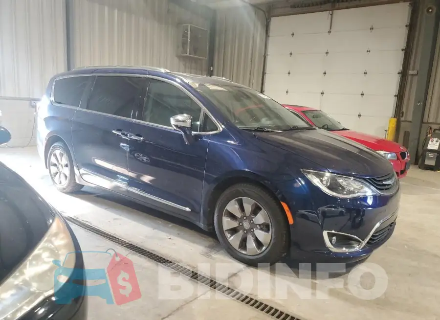 2C4RC1N76JR127157 Photo# 4