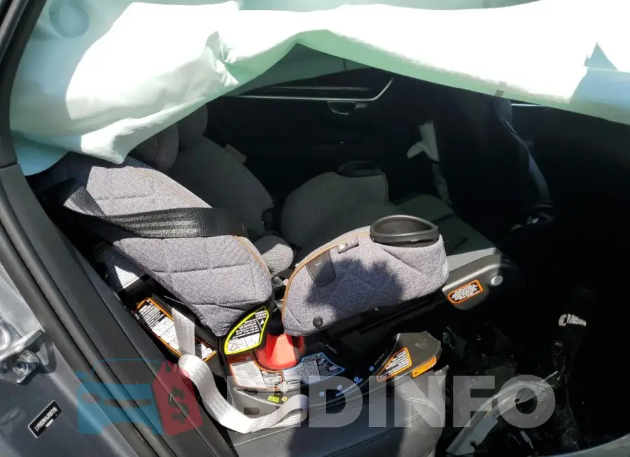 LVY992MK4JP007216 Photo# 10