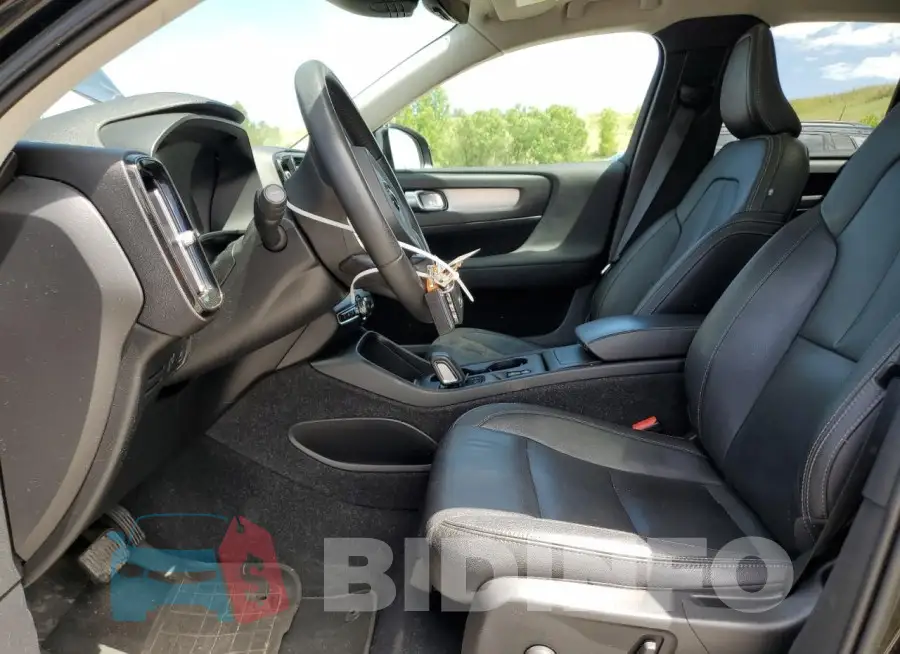 YV4162UK9M2396673 Photo# 7