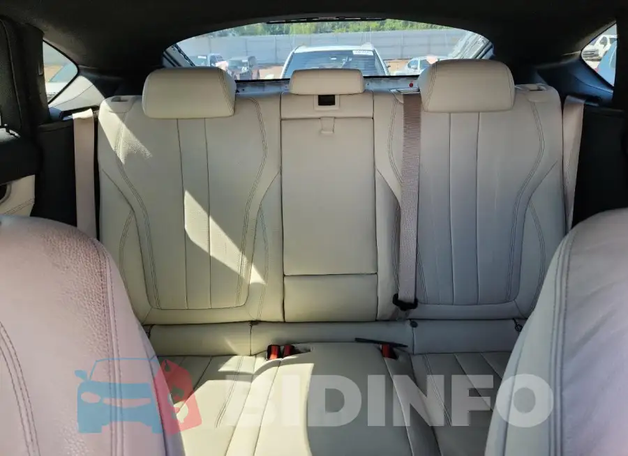5UXKU2C54J0X49917 Photo# 10