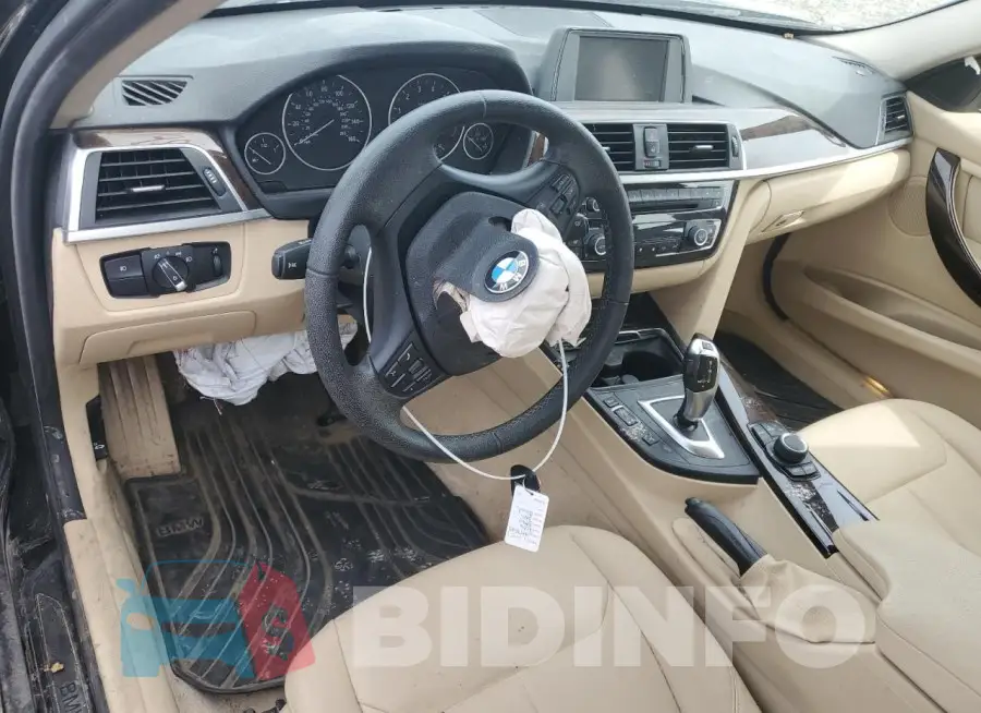 WBA8A3C51GK688949 Photo# 8