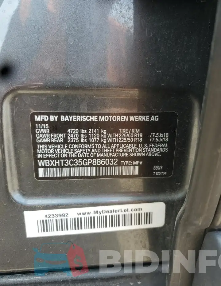 WBXHT3C35GP886032 Photo# 12