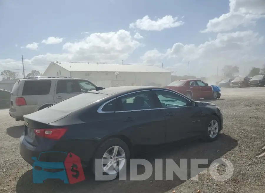 1G1ZB5ST1KF104219 Photo# 3